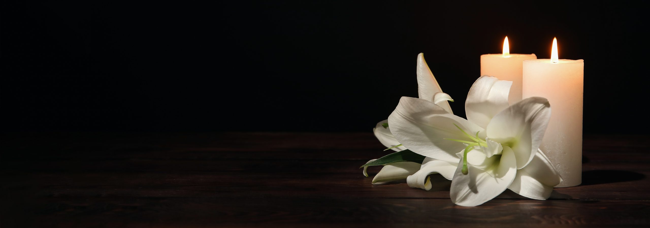 3 Ways an Open-Casket Funeral Helps You Heal